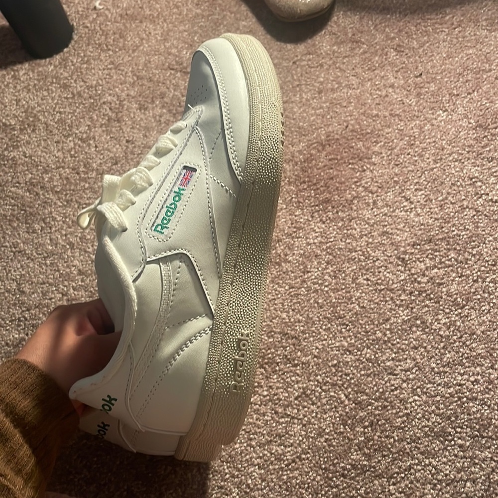 classic reebok shoes